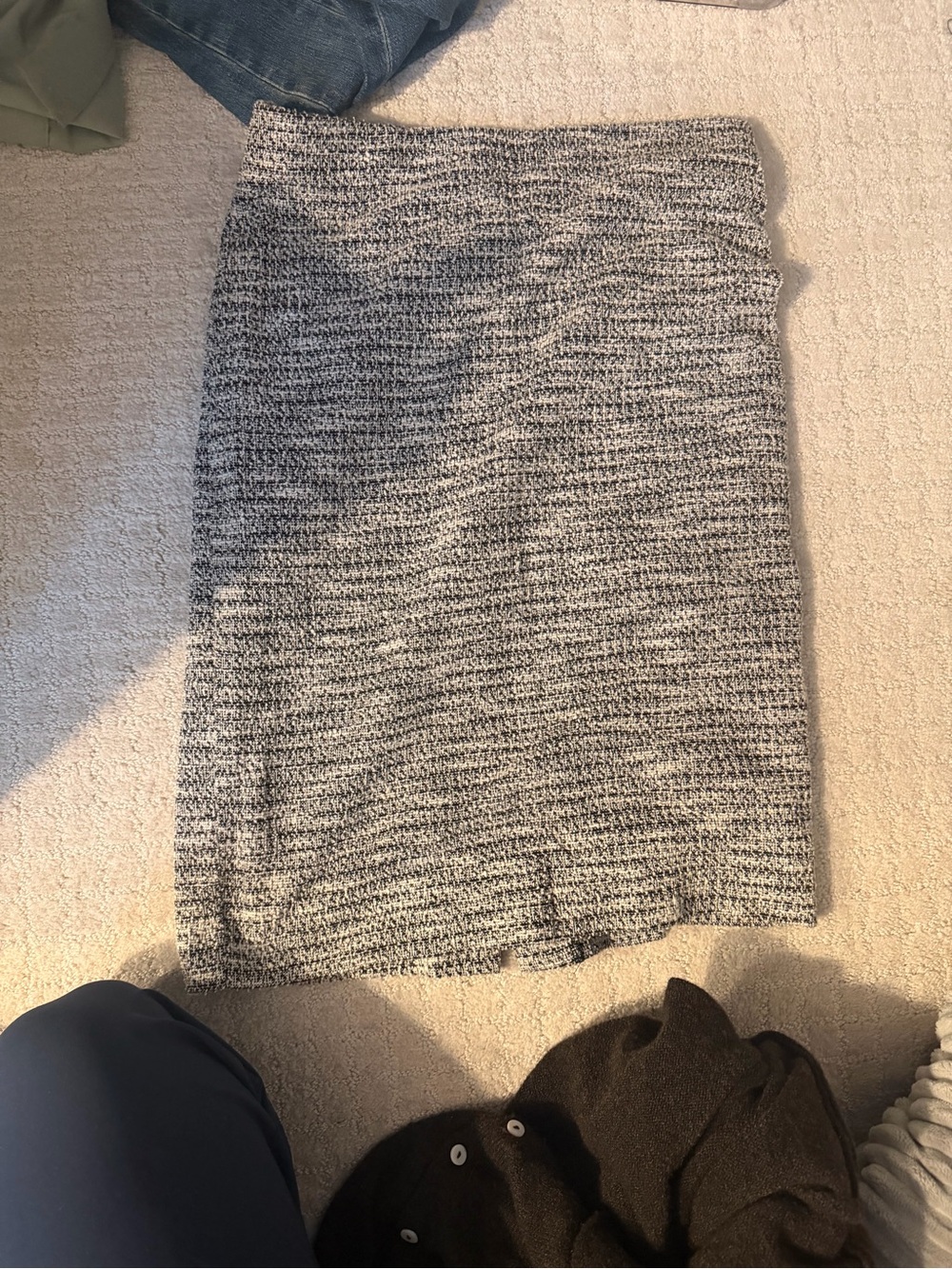 Ann Taylor Gray Knit Pencil Skirt - Women's Classic Style